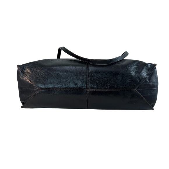 Hobo International Friar Black Distressed Leather Shoulder Bag Purse Boho Bag - Picture 3 of 6